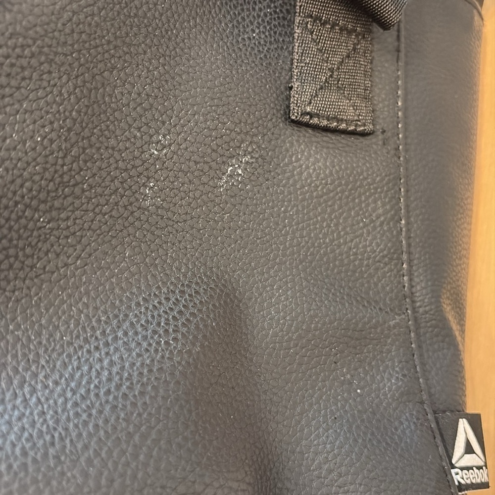 Reebok Black Crossbody Bag for Women with removable strap and top handles. - Picture 4 of 7